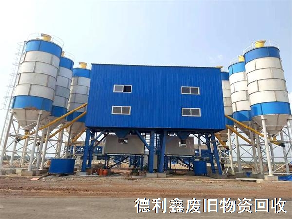 二手水泥罐回收，散裝水泥倉回收，攪拌站設(shè)備回收